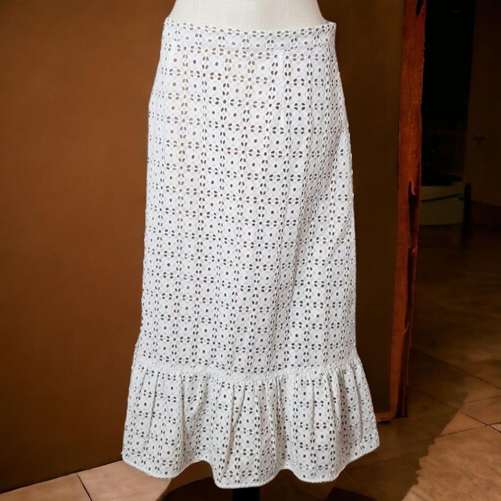 Michael Kors Cottagecore White Eyelet Skirt - Picture 2 of 12